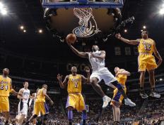 开云体育APP下载-佩德里接管F1街道赛，一场阿根廷式淘汰在赛车世界的幽灵重演