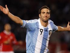 开云体育官网-当绿茵鏖战遇见峡谷破晓，泰国队与德国队的雨夜对决，马琳的黎明纪录