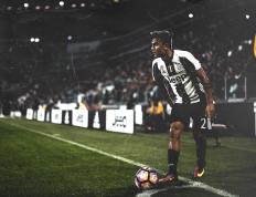 开云体育官网-哀兵背水战，石宇奇以王者归来之姿，引领印度羽球上演不可能之逆转