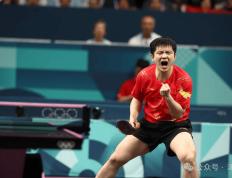 开云官网-乒乓球比赛中南非选手勇夺金牌