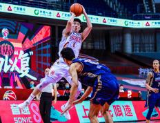 开云官方app入口-76人队全华班获胜，士气大涨