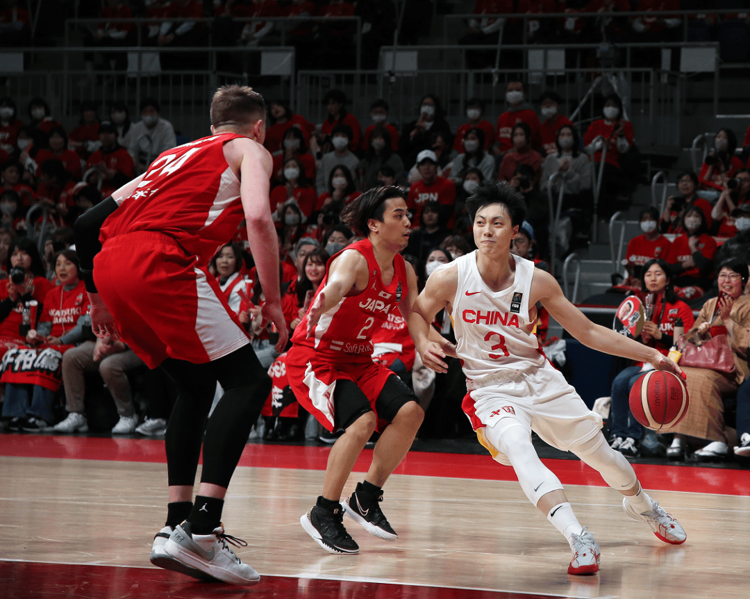 开云体育平台APP-FIBA宣布将篮球比赛转至线上进行