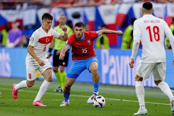 开云体育下载-关于阿尔巴尼亚主场逼平匈牙利,欧国联积分榜变化大的信息