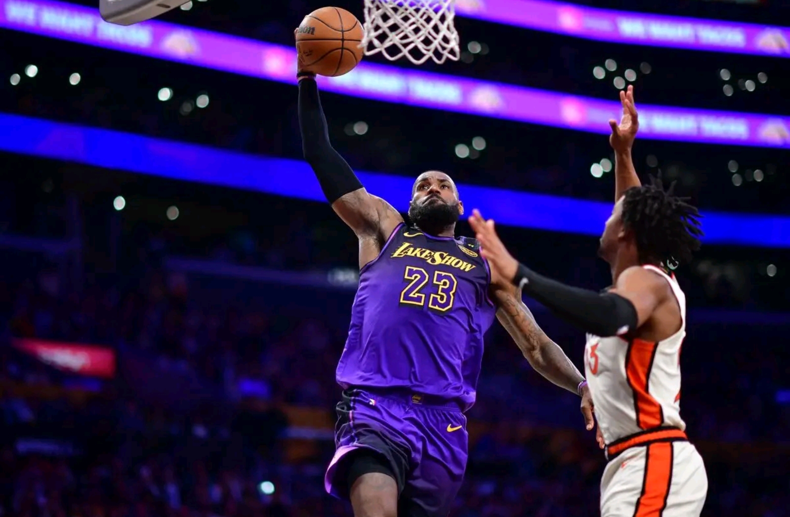 开云体育下载-湖人队老将表现抢眼,助球队获胜