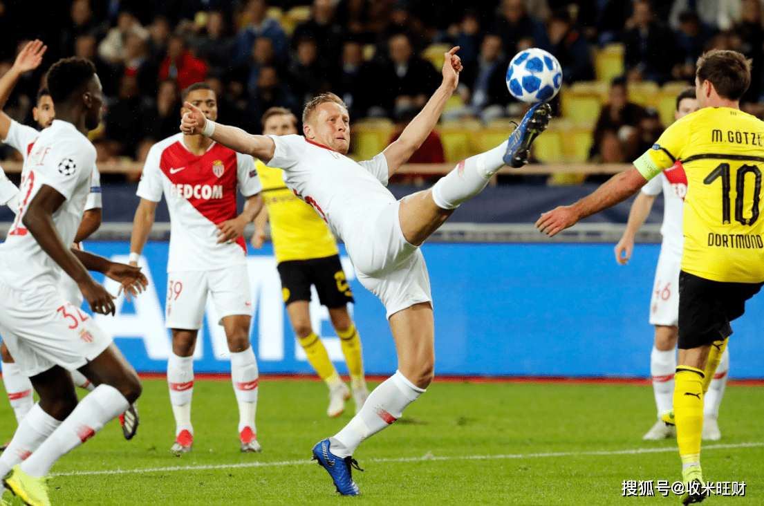 开云下载-摩纳哥球员表现出色，助球队逆转战局